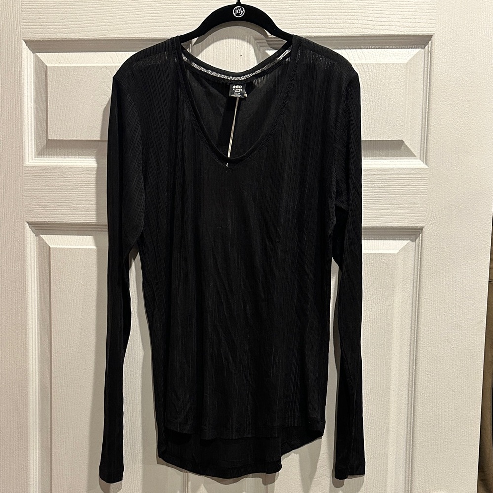 REI silk V Neck base layer